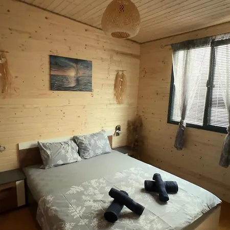 еко къщи еко Campsite *