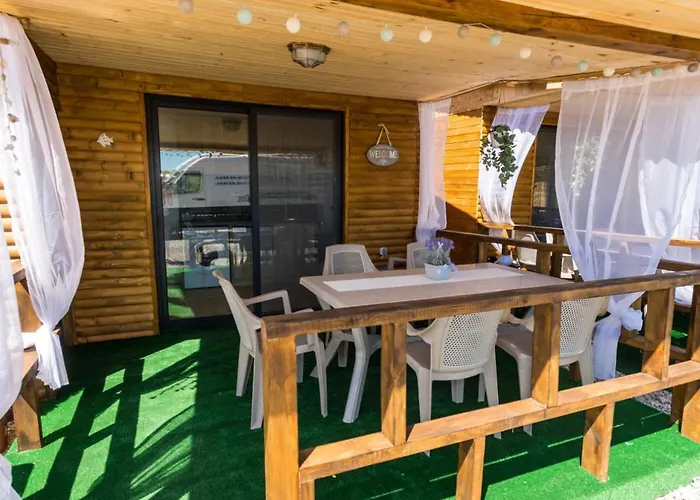 еко къщи еко Къмпинг *